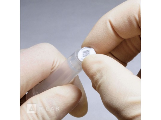 2d-barcode-insert-with-cryo-tube.jpg