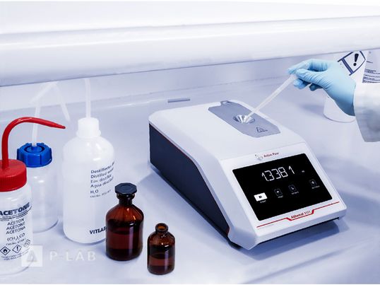 Refraktometr Abbemat_Essential_lab.jpg